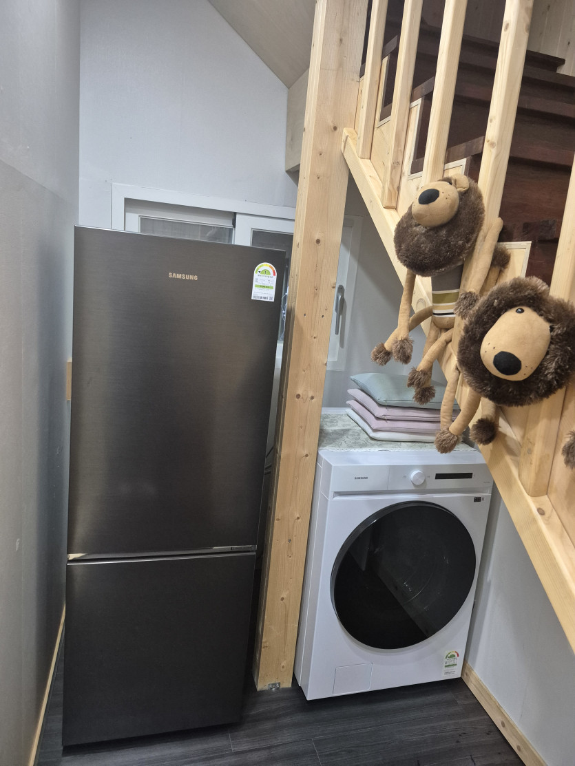 c362450867103efdfd49b0b2f9cc864f_1763528058_8162.jpg